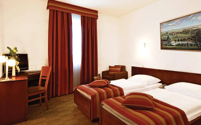 Best Western Airport Hotel Stella