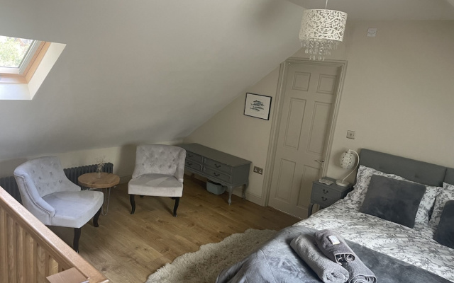 Cotswold Lodge