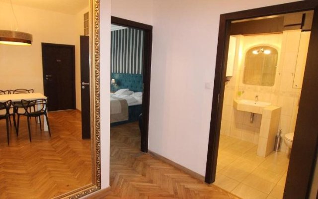 Hostel Chmielna 5 Rooms & Apartments