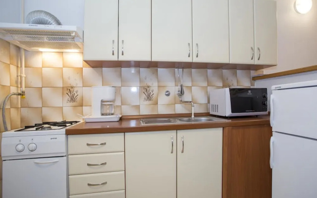 Apartment 34