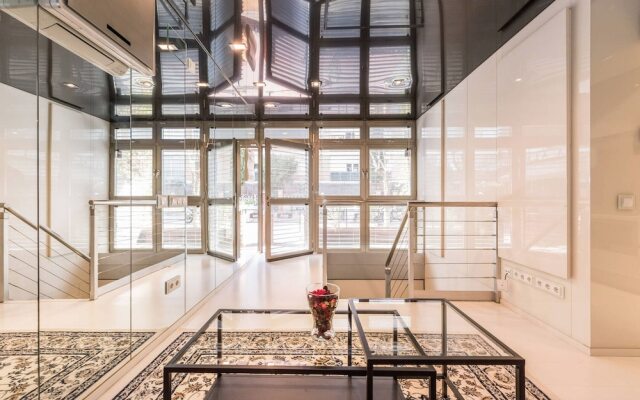 Puerta de Hierro Design Duplex I by My City Home