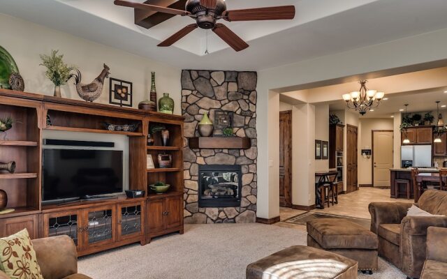Pebble Beach 3 Bedroom Apts