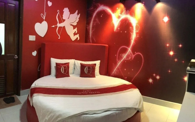 Quynh Huong Hotel