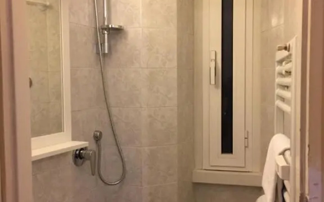 Varese Guest House