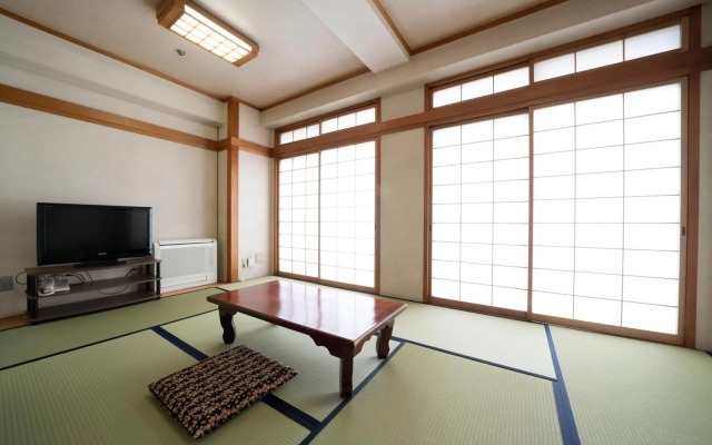 Royal Hotel Uohachi