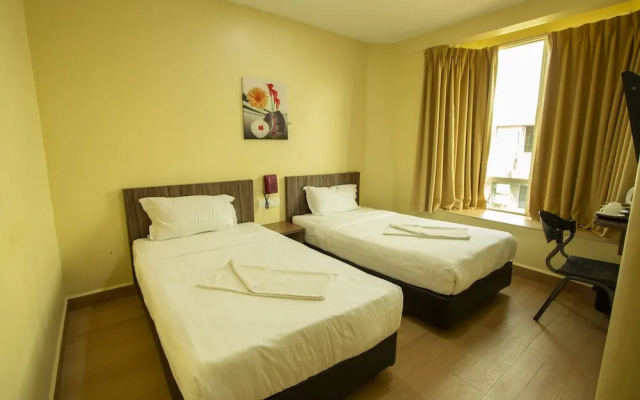 Expo Hotel