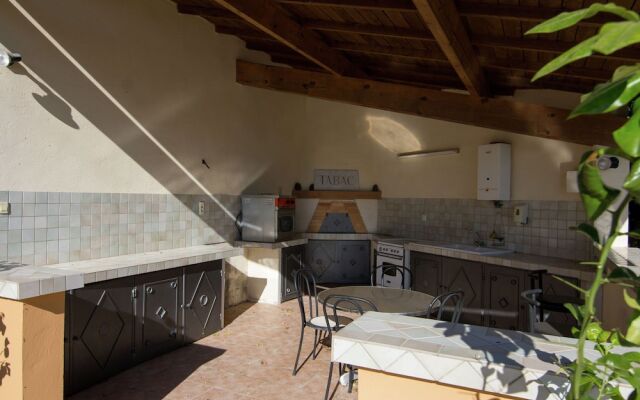 Modern Villa with Private Pool in Ledenon