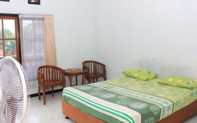 Baru Dua Beach Hotel and Restaurant