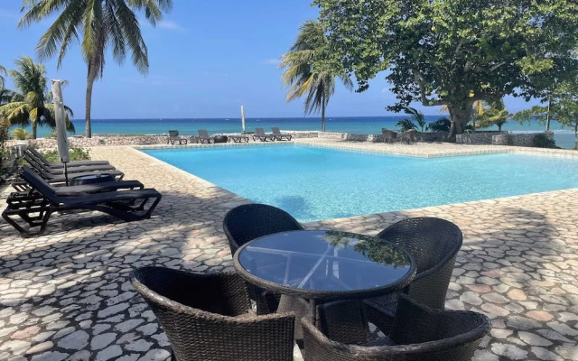 Nianna Coral Bay Luxurious Townhouse- 3