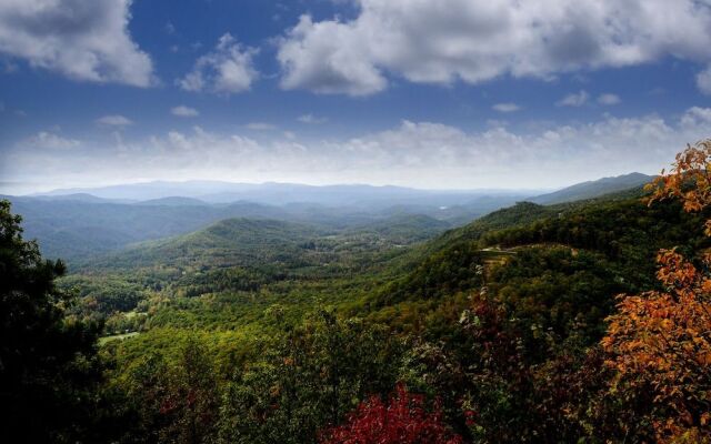 Leconte View 1 by Jackson Mountain Homes