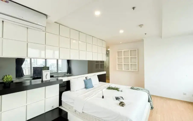 Spacious Luxury 2Br Apartment With Extra Room At Fx Residence