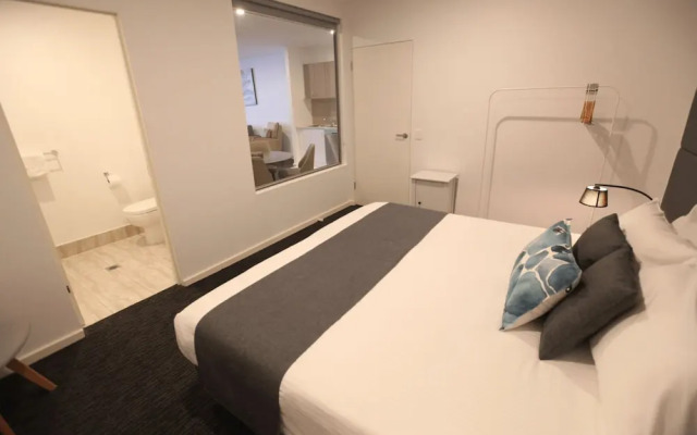 The Palms Apartments