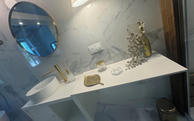 Chateau de Mont-Vert