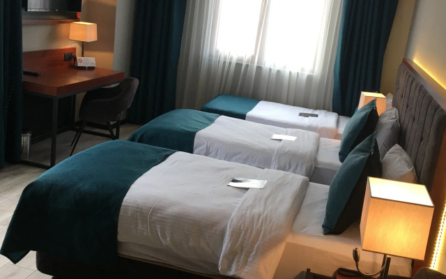 Grand Vaves Otel