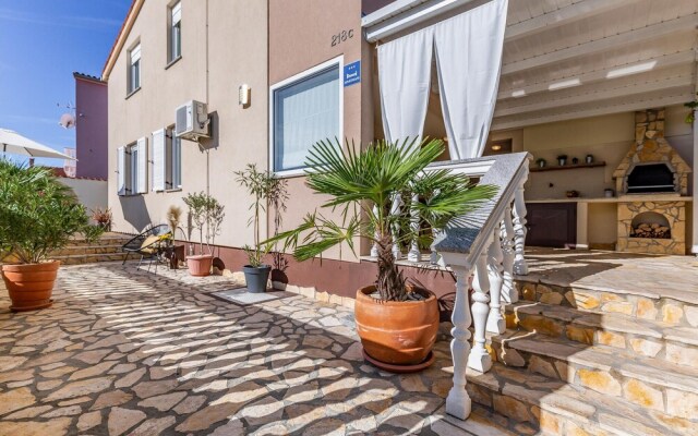 Beautiful Home in Betiga With Wifi and 3 Bedrooms