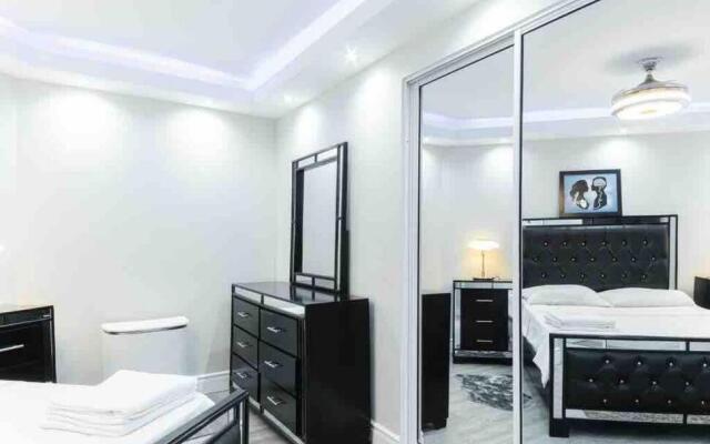 Exotic blue apartment, Próximo Downton Mall .DR