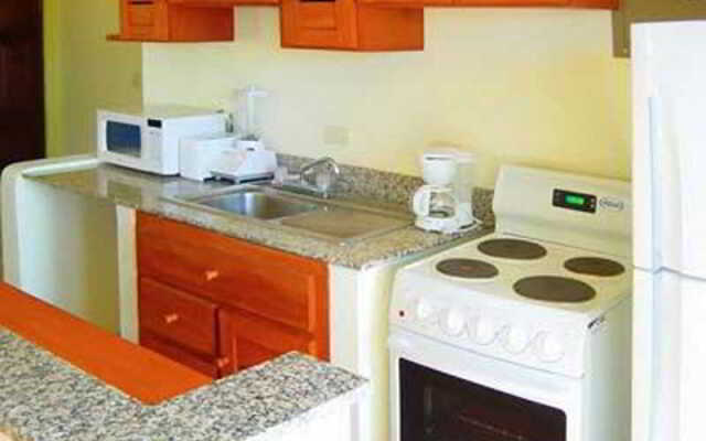 Catalinas Beach Suites
