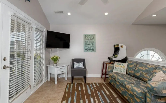 467 Caribbean Way - 4 Br Home