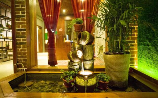 Jingshuihuajian Boutique Inn