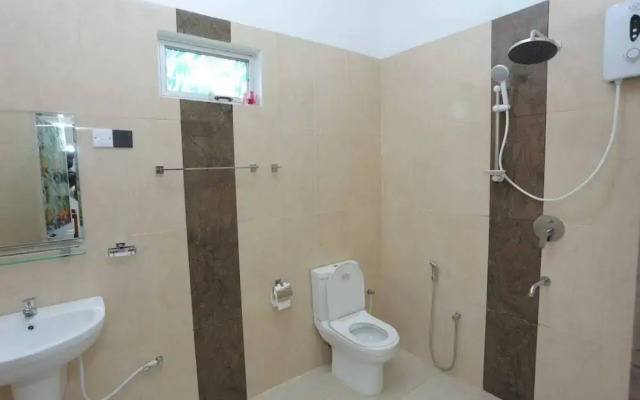 Kumbuk Sewana Villa