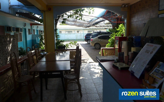 Rozen Suites Malakas