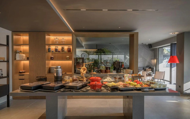 Evanik Chic Hotel