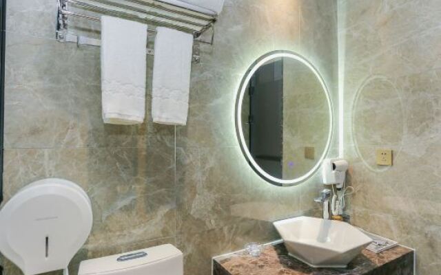 Fashion Hotel