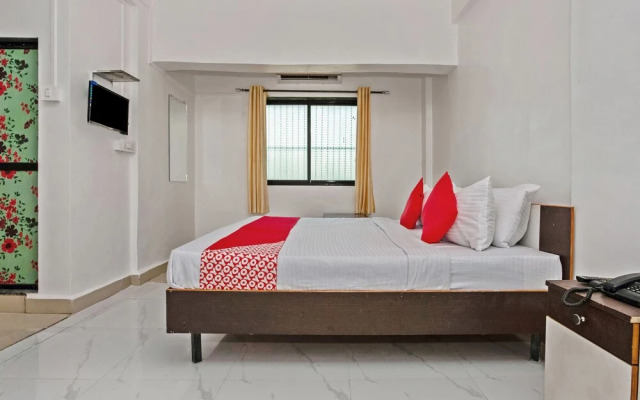 OYO 24435 Shubham Lodging And Boarding