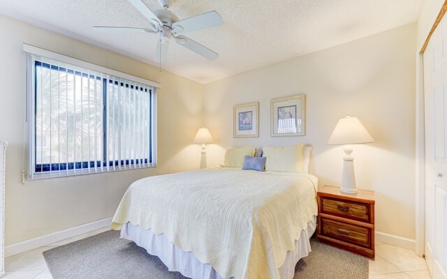 Ocean Village Club by Vtrips