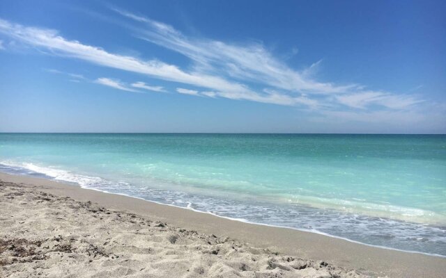 Palm Bay Club - Bay 7