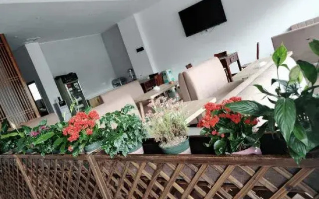 Yueman Hotel