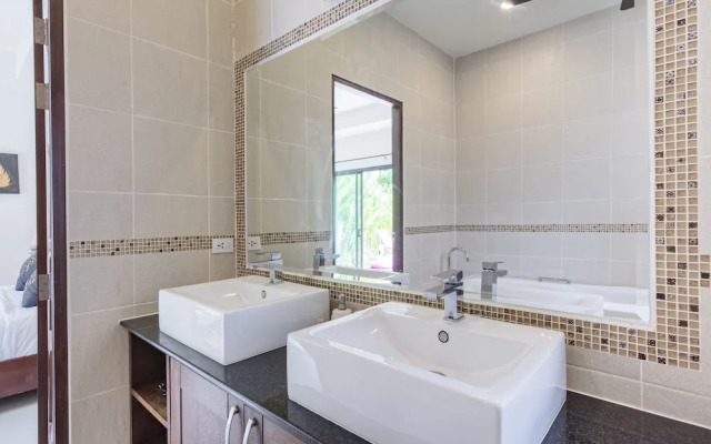 Luxury Villa Onyx Nai Harn Beach