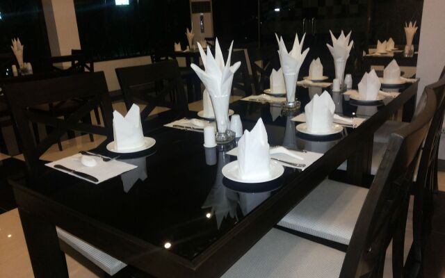 Hotel Platinum Tamwe