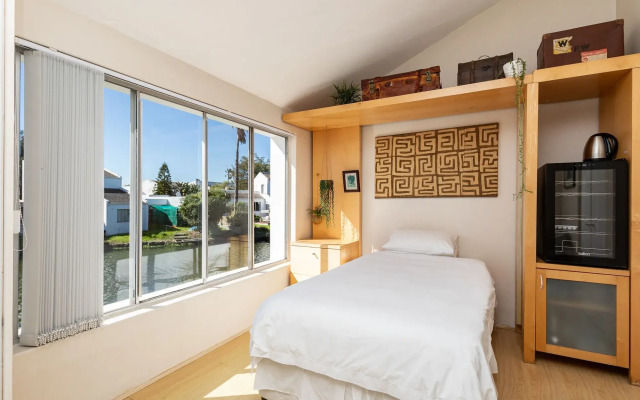 Admiralty B&B