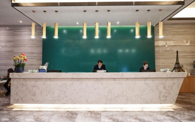 Huangzhicheng Hotel (Kunming Century City Dadu Motian Branch)