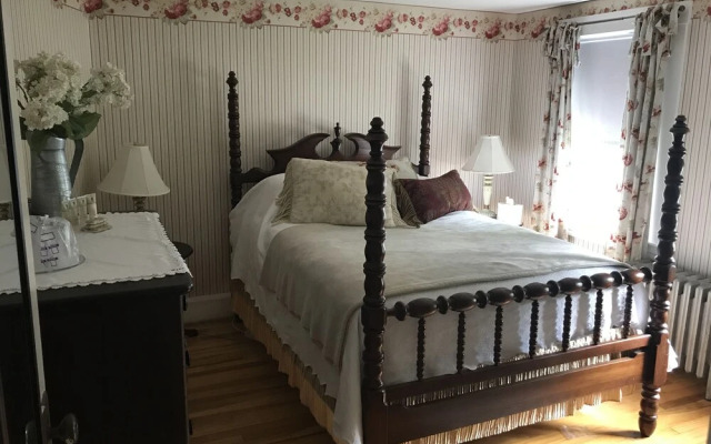 Monadnock Inn