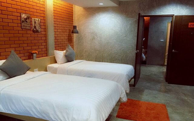 Journey Hostel Suratthani