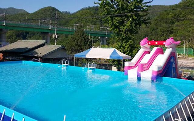 Chuncheon Flower Pension