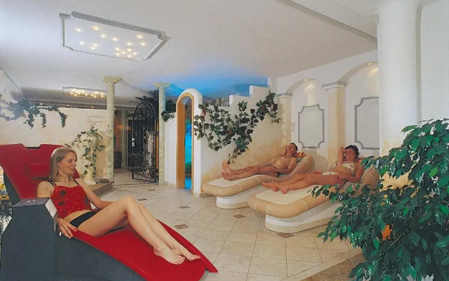 Hotel Ursula Garni