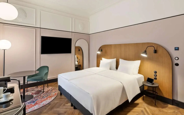 Hotel Astoria Vienna, Curio Collection by Hilton