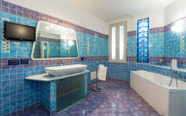 Flat 200M² 3 Bedrooms 2 Bathrooms - Naples