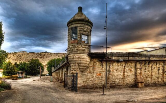 Boise Hillside Suites