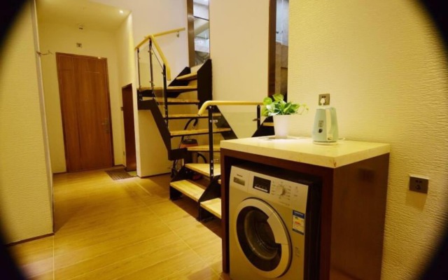 Shenzhen Port Apartment