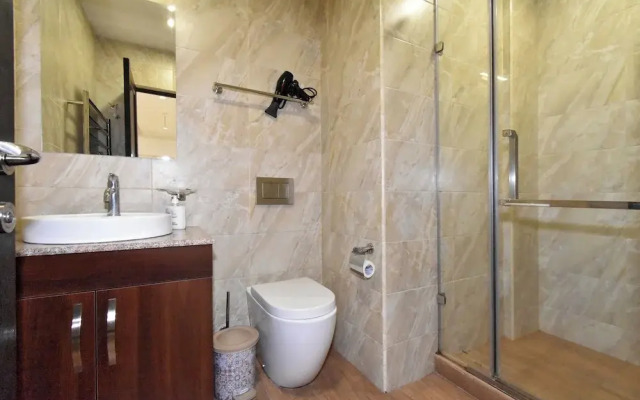 1bdr luxury apartment