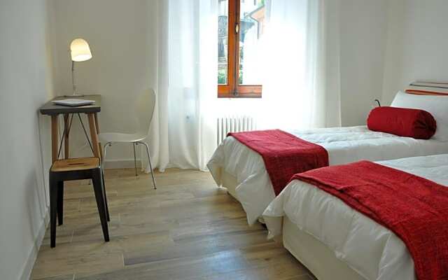 Al 32 B&B