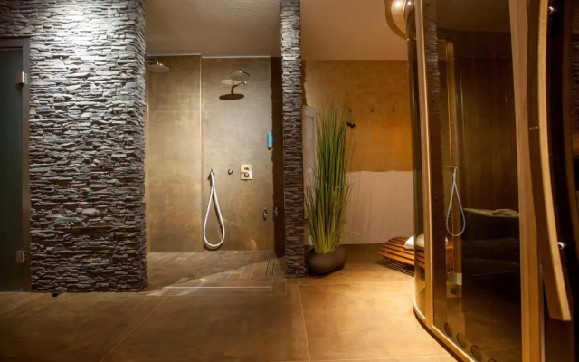 Aragon-Hotel-Garni