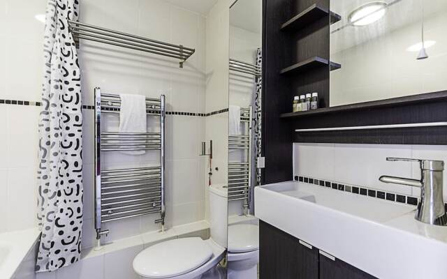 Cosy Angel Flat: Tube Nearby, Stunning Views!
