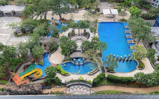 Comfort Living 2Br Apartment At Casa Grande Residence