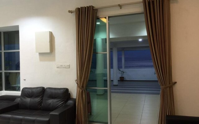 Kukup Xiang Holiday Home
