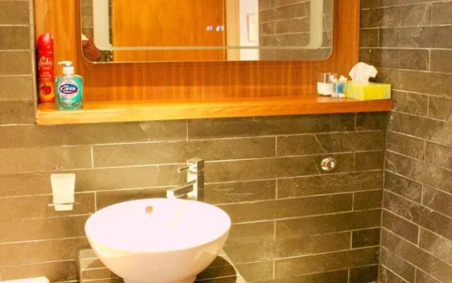 1 Bedroom Studio In Edinburgh